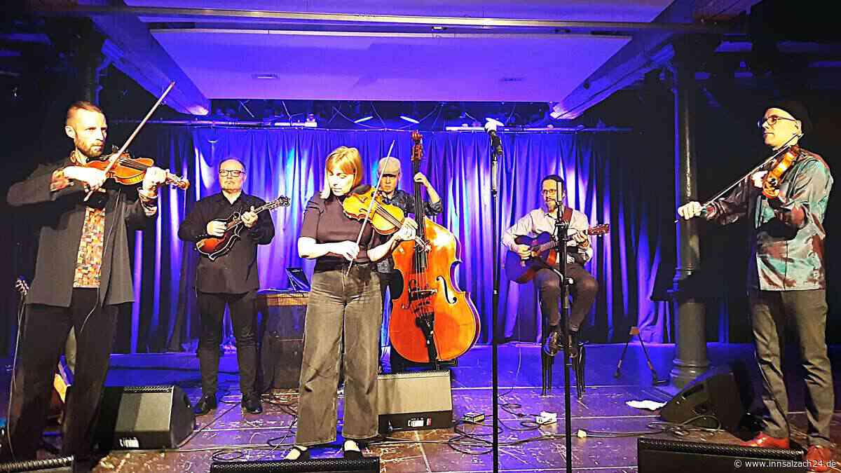 Finnische Folk-Band Frigg begeistert das Publikum im Mühldorfer Haberkasten