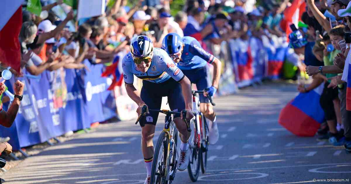 LIVE EK wielrennen | Crash deert Evenepoel niet: Belg in volle finale samen met Ciccone ontsnapt uit favorietengroep