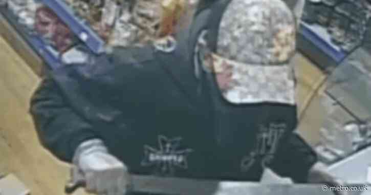 Shop worker ‘threatened by man brandishing giant machete’