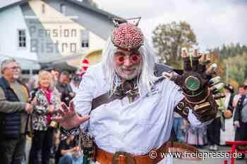 Steampunk-Mekka Vogtland: 3000 Besucher beim Zeitreisefest