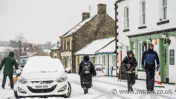 UK weather: Met Office warns 'unprecedented' El Niño could bring snow and storms