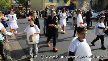 Fantasievoller Erntedankumzug in Isenbüttel: Hunderte jubeln den Gruppen zu