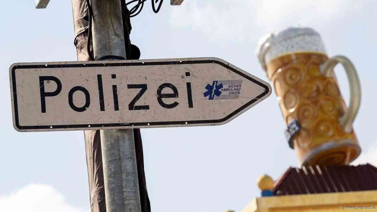 Griff ans Gesäß, dann Kuss auf die Wange: Polizei nimmt 22-Jährigen auf der Wiesn fest