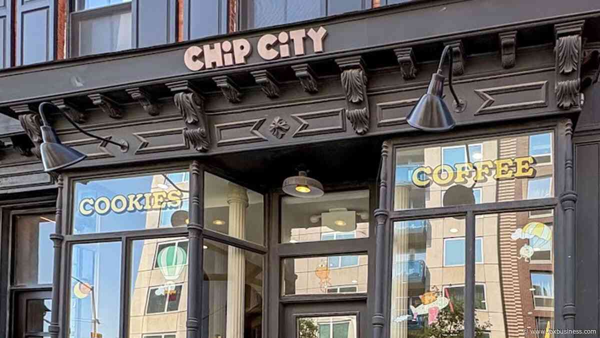 Popular cookie chain abruptly closes all locations after years of rapid expansion