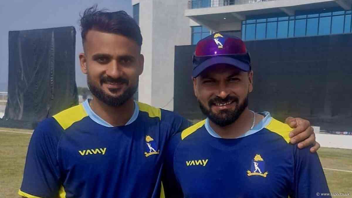 Mukesh and Akash - Partners in crime brought together by fate