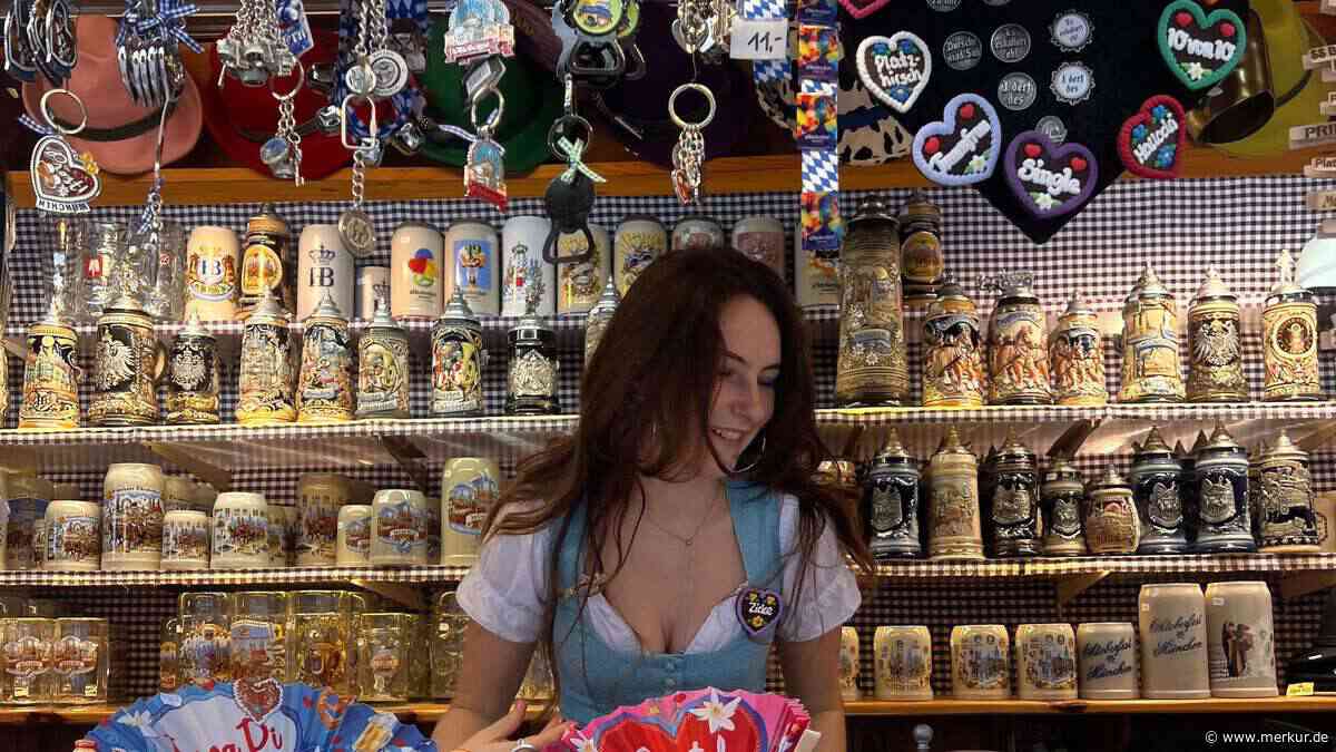 Lenas Wiesn im Souvenirstand: Bierkrüge für 200 Euro in die USA und Verhandlungen um den letzten Euro