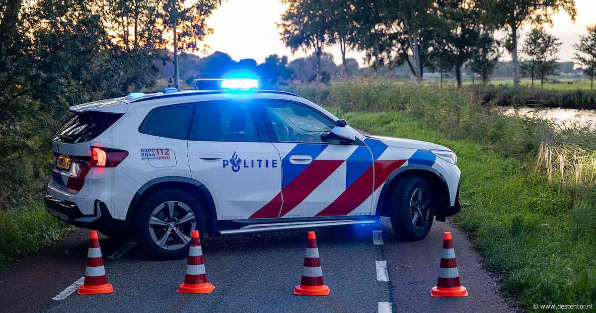 Canta belandt in Noordhollandsch Kanaal in Amsterdam-Noord