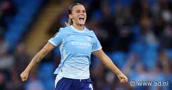 Oranje-international Kerstin Casparij helpt Manchester City met fraaie treffer aan zege op Arsenal