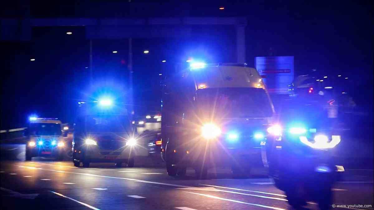 [Ebola inzet] Politie motoren begeleiden HART ambulances vanaf Schiphol Airport naar LUMC Leiden