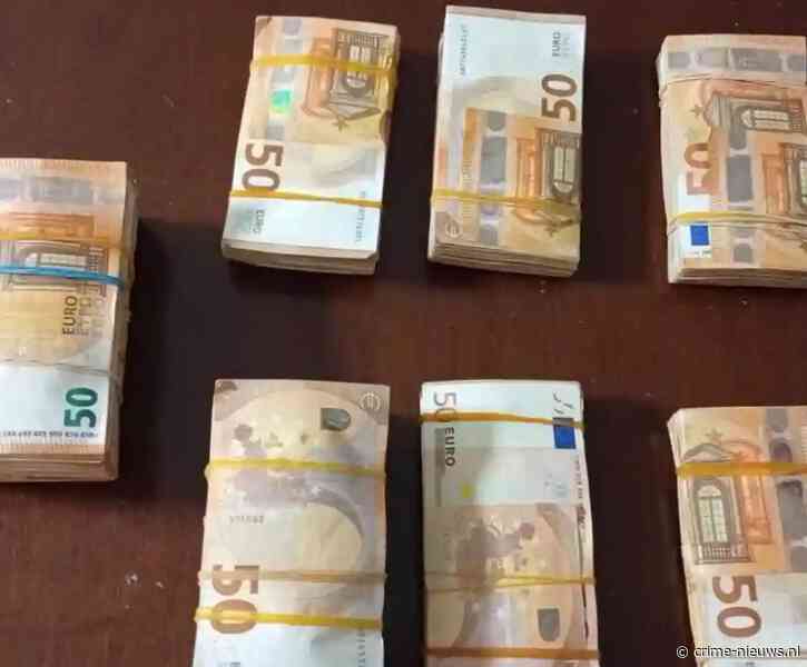 100.000 euro cash in schoenendoos naast reservewiel bij controle snelweg