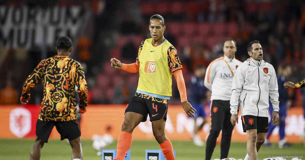 LIVE Nations League | Oranje-captain Virgil van Dijk met zoon Mase het veld op voor 100ste interland