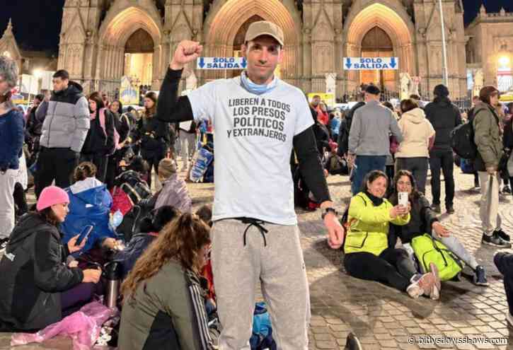 Nahuel Gallo caminó 60 kilómetros hasta Luján y pidió por los presos políticos en Venezuela
