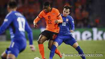 Denzel Dumfries na benauwde zege Oranje: ’Wat slordigheidjes, maar we hebben een leeuwenhart getoond’