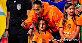 Virgil van Dijk emotioneel na zijn 100ste interland: ‘In de kleedkamer had ik het best wel moeilijk’
