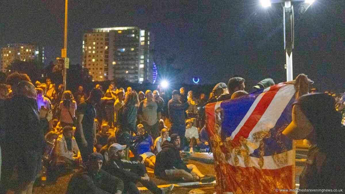 Migrants arrive in Gosport as protesters gather at scene