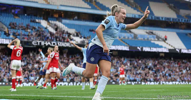 WSL: Lauren Hemp on song as Man City continue title charge