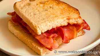 I make crispier bacon sandwiches in 3 minutes without frying using 1 simple cooking method