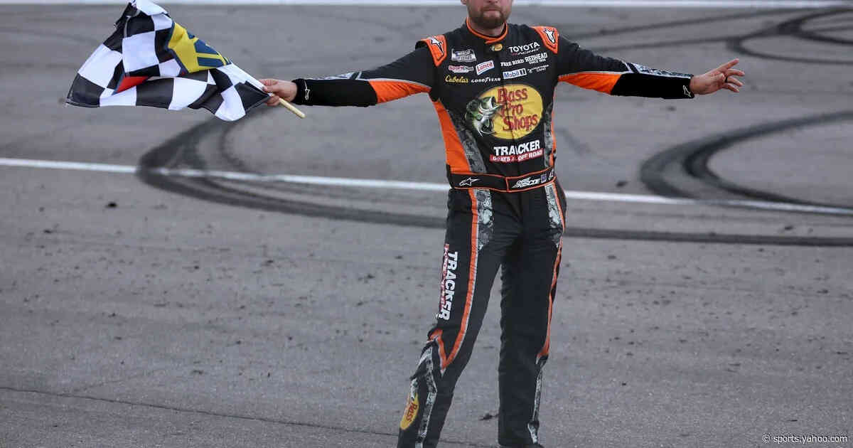 Chase Briscoe wins Las Vegas NASCAR Cup as Larson and Reddick crash across finish line