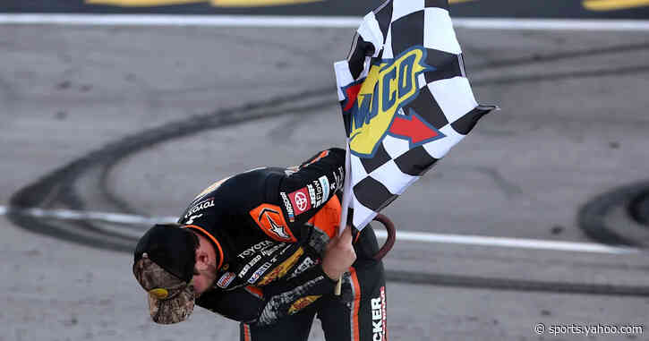 Chase Briscoe holds off Kyle Larson to win NASCAR race at Las Vegas