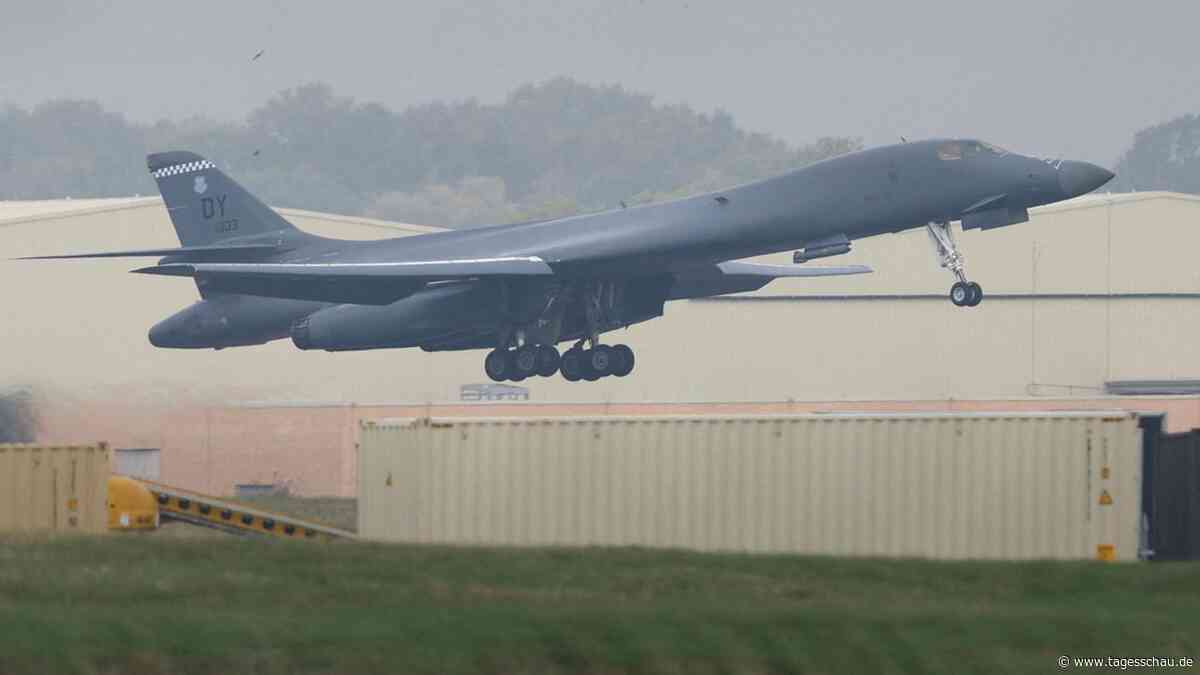 Ermittlungen wegen Terrorverdacht: USA ziehen Bomber von britischem Stützpunkt ab