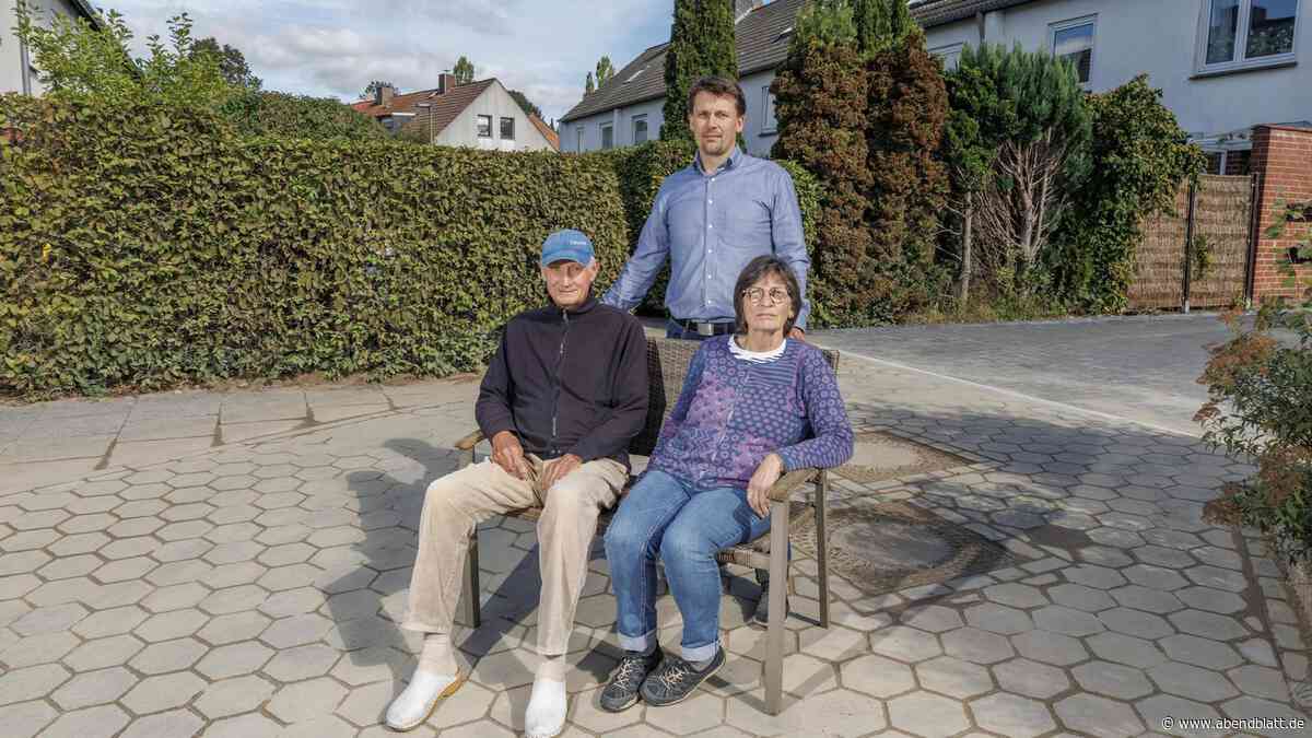 Streit in idyllischer Wohnsiedlung: Zugepflasterter Vorgarten empört Nachbarn