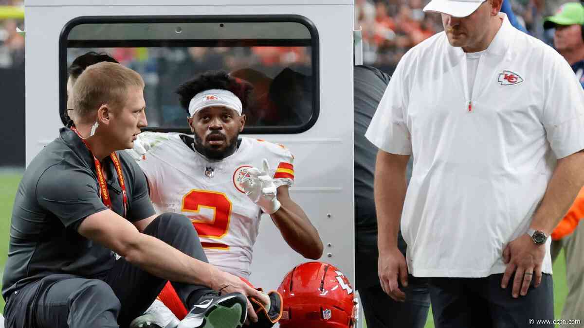 Chiefs WR Thornton dislocates ankle in victory, sources say