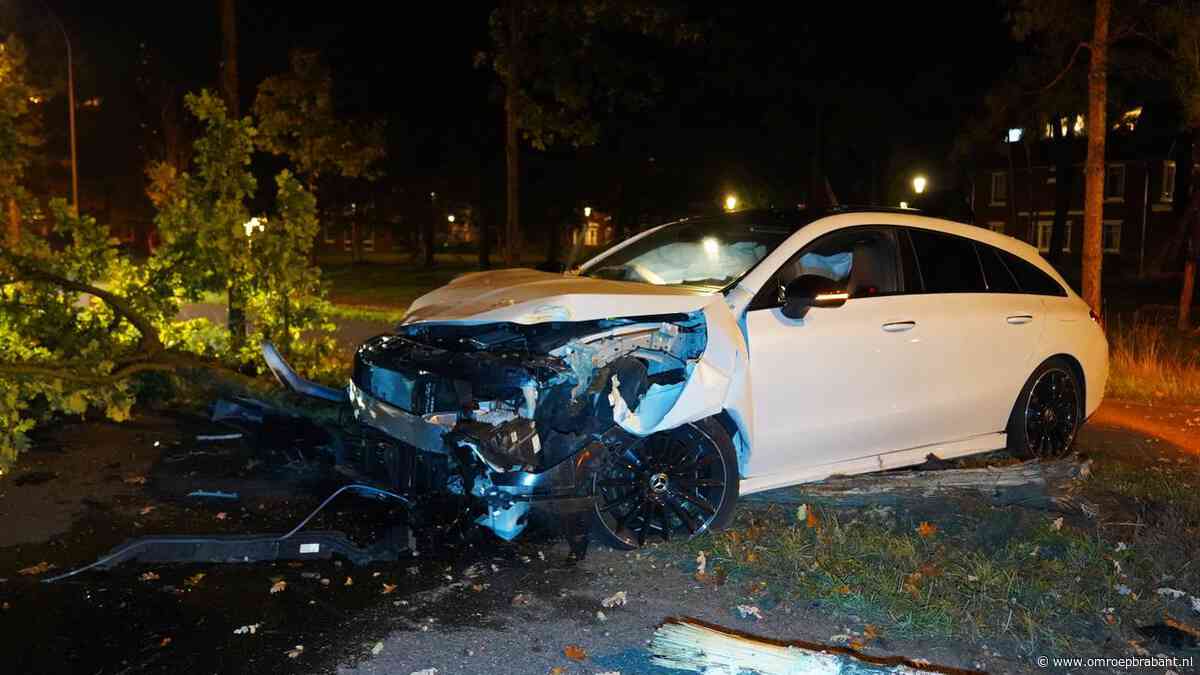 Auto crasht in Vught, buurtbewoners voorkomen dat drie inzittenden vluchten
