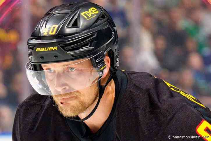 Gatcomb nets winner as Golden Knights earn 3-2 win over Vancouver Canucks
