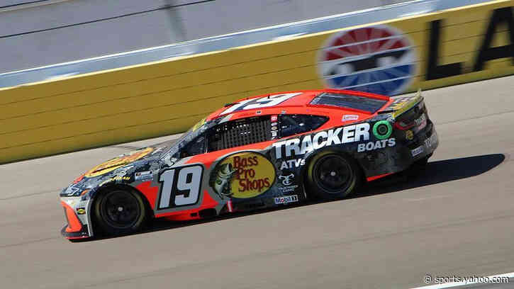 Briscoe Takes Las Vegas Chase Win As Larson, Reddick Crash At Finish
