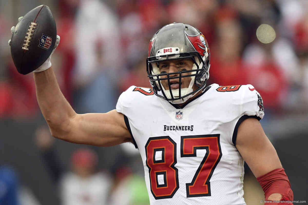 Gronkowski Now Pitchman for eMaxx, a Reciprocal With a Different Playbook