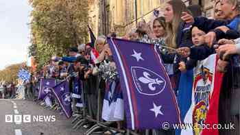 Rugby league fans in Wakefield for bus parade