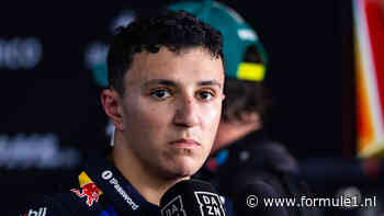Isack Hadjar ziet opvallend tempoverschil met Max Verstappen: ‘Wat doe ik hier dan?’