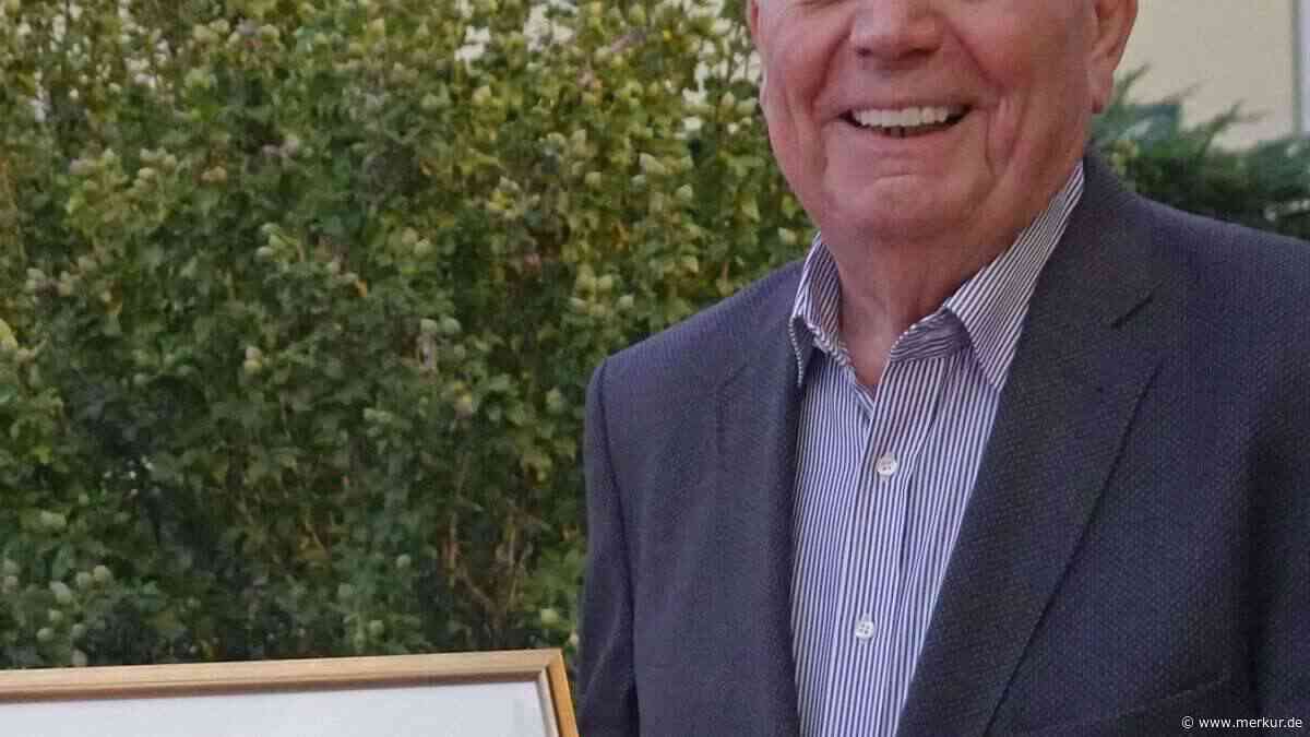 Echings Altbürgermeister Rolf Lösch ist mit 93 Jahren gestorben