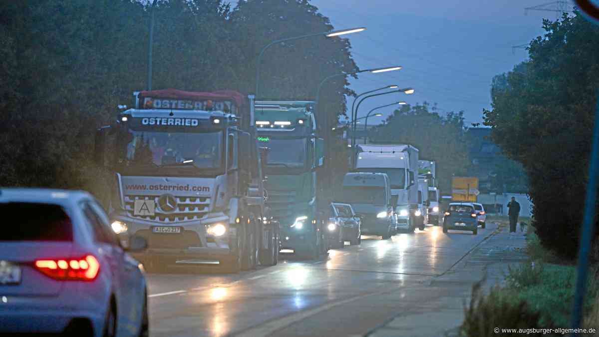 B17-Sperrung in Augsburg: Dauerstau im Stadtgebiet am Montag