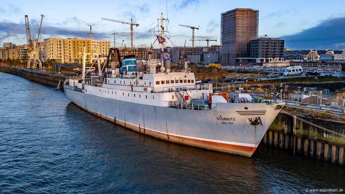 Erst Lofts, dann die Oper: Die MS „Stubnitz“ bleibt auf Wanderschaft im Hafen