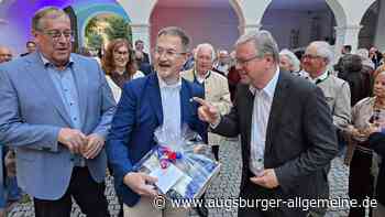 Neuburger Stadtpfarrer wird zum runden Geburtstag überrascht