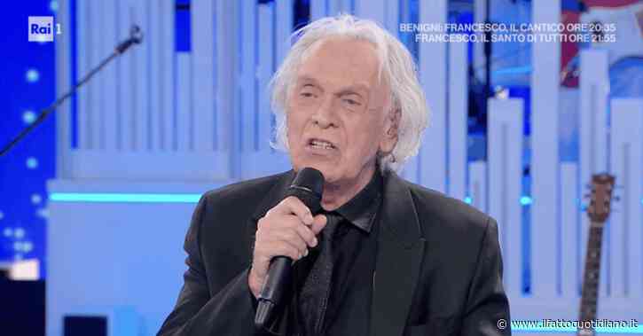 “Come stai? Ti vedo un po’… Sei sveglio, sì? Vuoi un bicchiere d’acqua?”: Mara Venier preoccupata per Riccardo Fogli. Lui risponde: “Non amo alzarmi la mattina”
