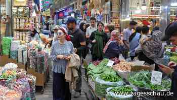 Alltag in Iran zwischen Wirtschaftskrise und Angst vor Krieg