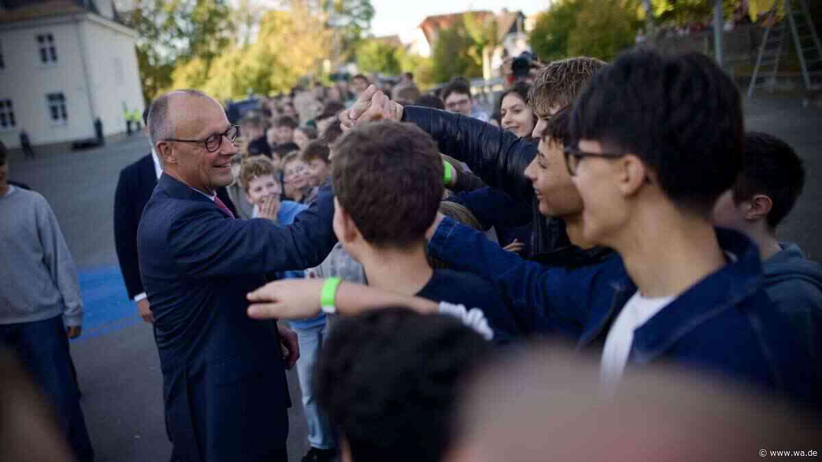 Kanzler Merz besucht seine alte Schule in NRW: „Macht ein besseres Abitur als ich!“