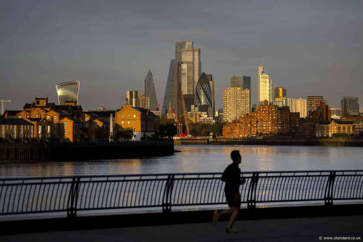 Met Office issues November weather forecast as London braces for 'Godzilla' El Niño and polar vortex impact