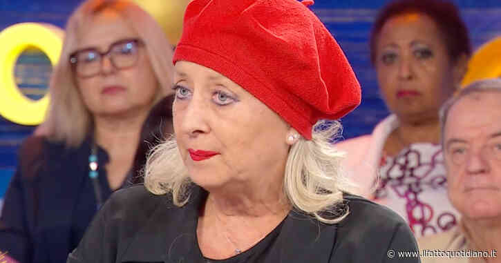 “Non mi piace come si parla della mia malattia. Quando racconto troppo dolore, la gente fa 10 passi indietro e non fa i controlli”: lo rivela Carolyn Smith