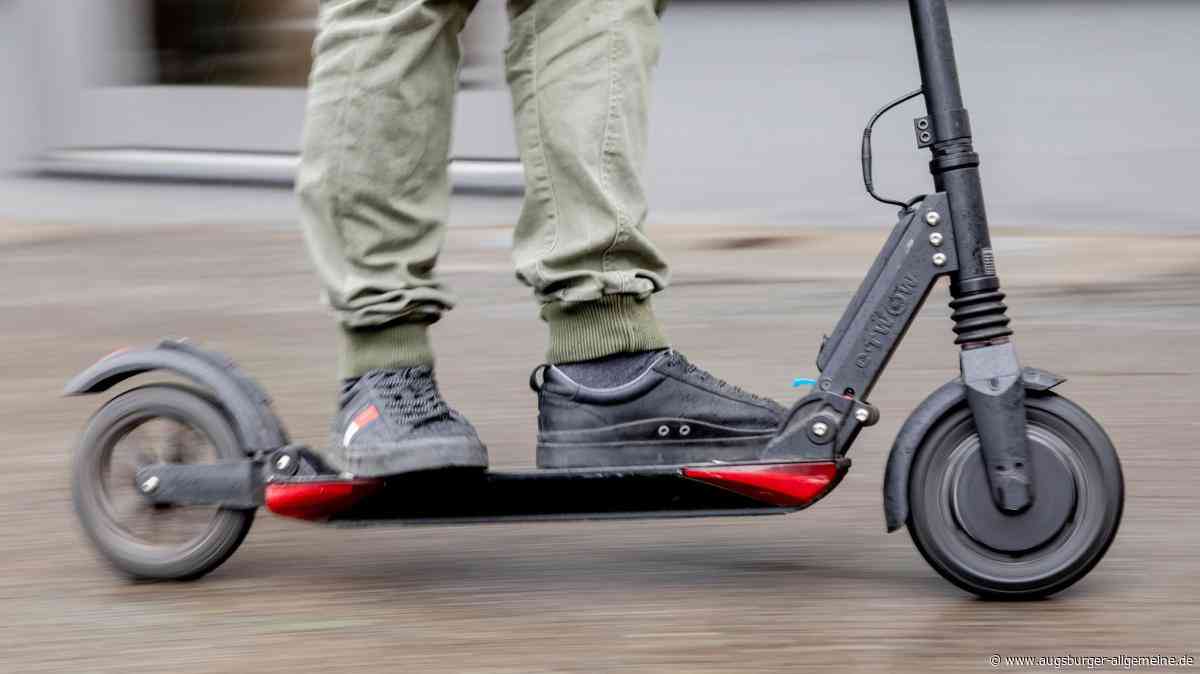 Zu schneller E-Scooter gestoppt: Polizei ermittelt gegen 14-Jährigen und dessen Vater
