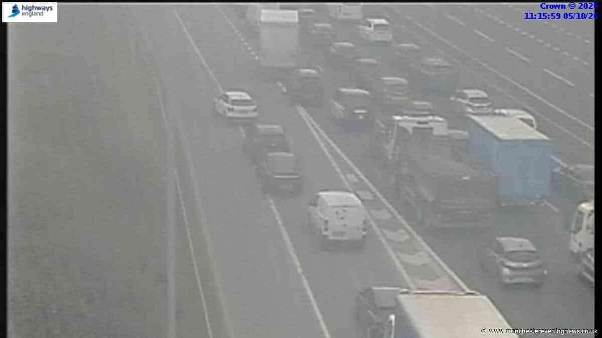 M62 traffic LIVE as motorway fully SHUT in police incident