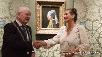 Opluchting in het Mauritshuis nu het Meisje met de parel weer thuis is: ’Dit topstuk past overal, maar ze hoort in Den Haag’