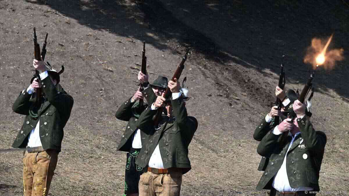 Vorfall auf dem Oktoberfest – Schuss löst sich beim Böllerschießen