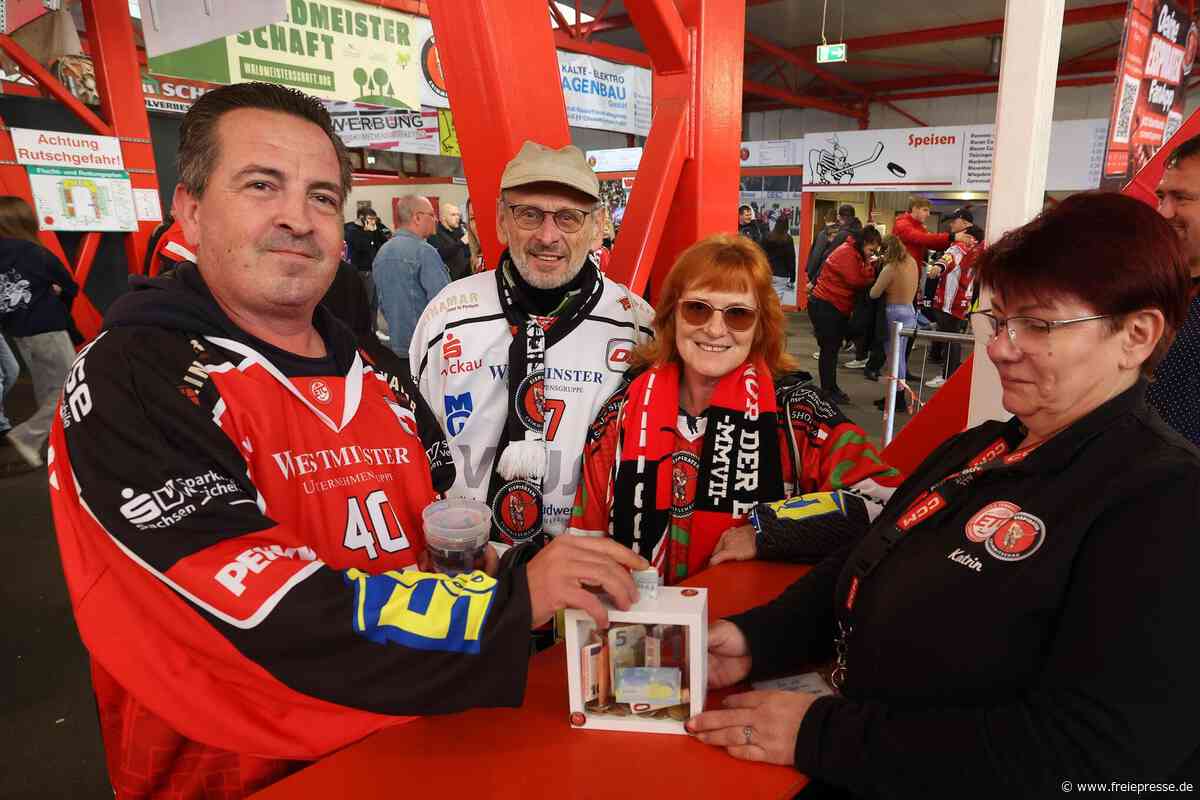 Eispiraten Crimmitschau: Warum Fans für Trainer Jussi Tuores spenden