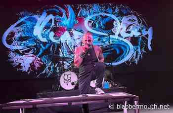 MUDVAYNE's CHAD GRAY Cancels Solo Shows After 'Dealing With Some Deep Vocal Issues'