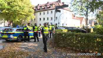 Autofahrer rast in Eidelstedt auf Polizisten zu – Beamtin verletzt
