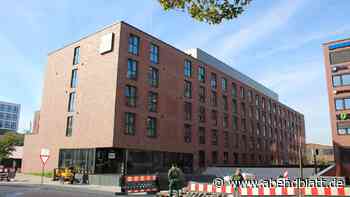 Flüchtlingshotel im Binnenhafen: the niu, Quay Hamburg vermietet wieder Zimmer