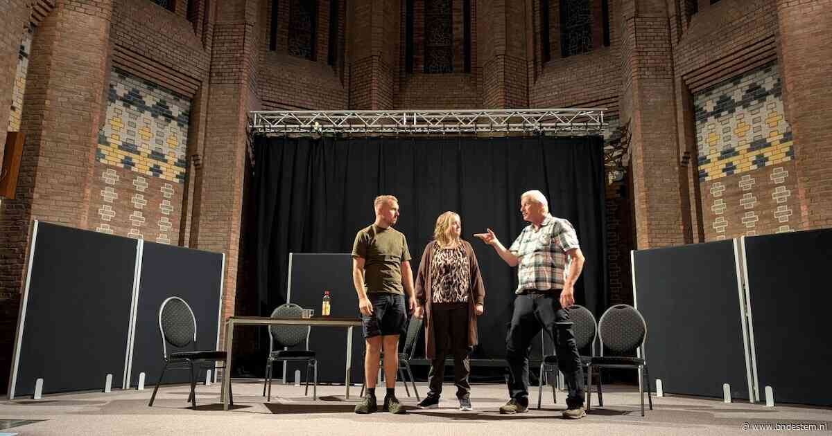 Volkstoneel Heerle speelt twee toneelvoorstellingen deze week in Dorpshuis De Schalm